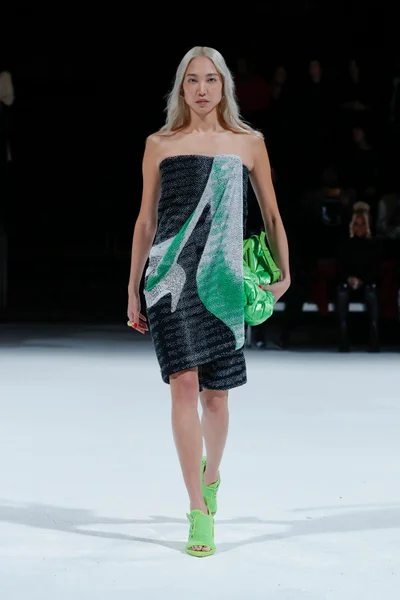 Look 37
